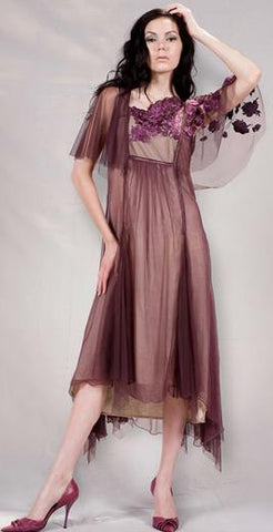 Vintage fashion dress in lavender 
