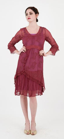 Vintage party dress in berry colors 