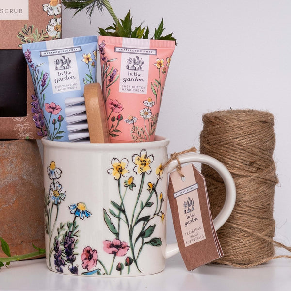 HEATHCOTE & IVORY In The Garden Tea-Break Hand Essentials