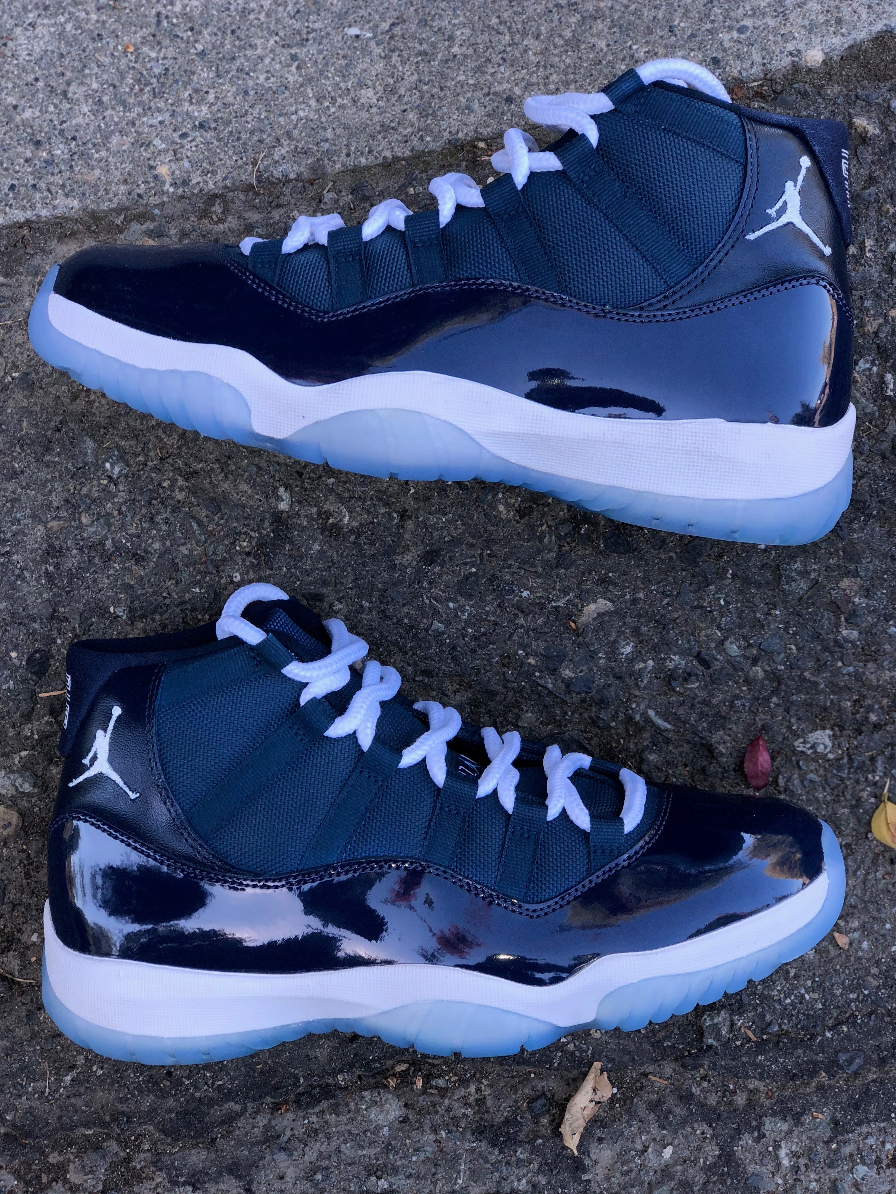 navy blue retro jordans