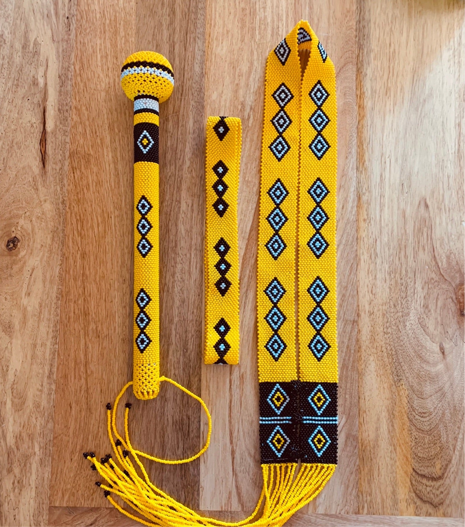 Knobkerrie Xhosa: Beaded Induku Black White