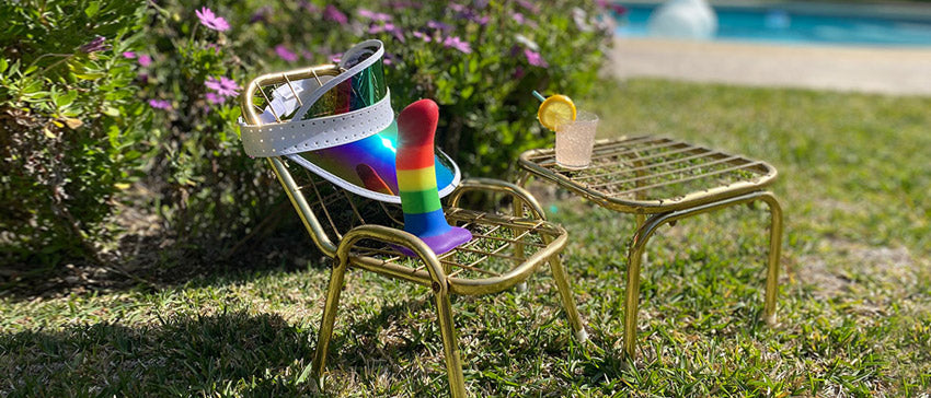 Queer Sex Header Rainbow Amor shown poolside