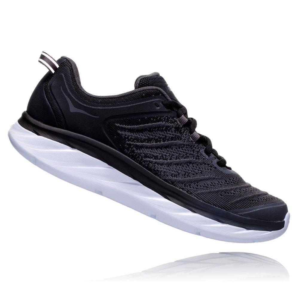 hoka one one akasa