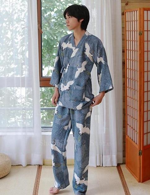 Veste à capuche longue kimono minimaliste homme femme