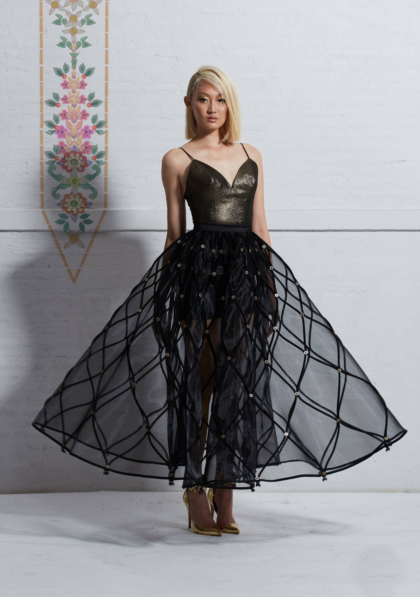 Lame Spaghetti Straps Top with Mesh Circular Skirt – Tube Gallery