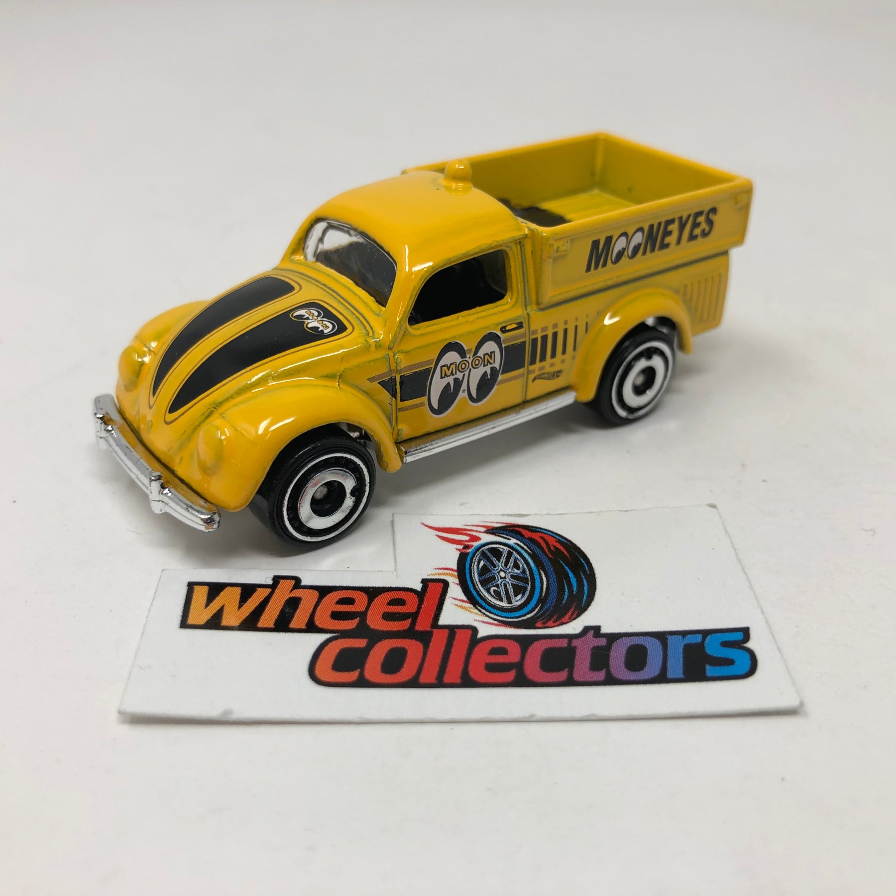 好評継続中！今だけ限定価格! hotwheels Mooneyes Beetle MOON Hot