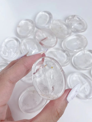 clear quartz worrystone