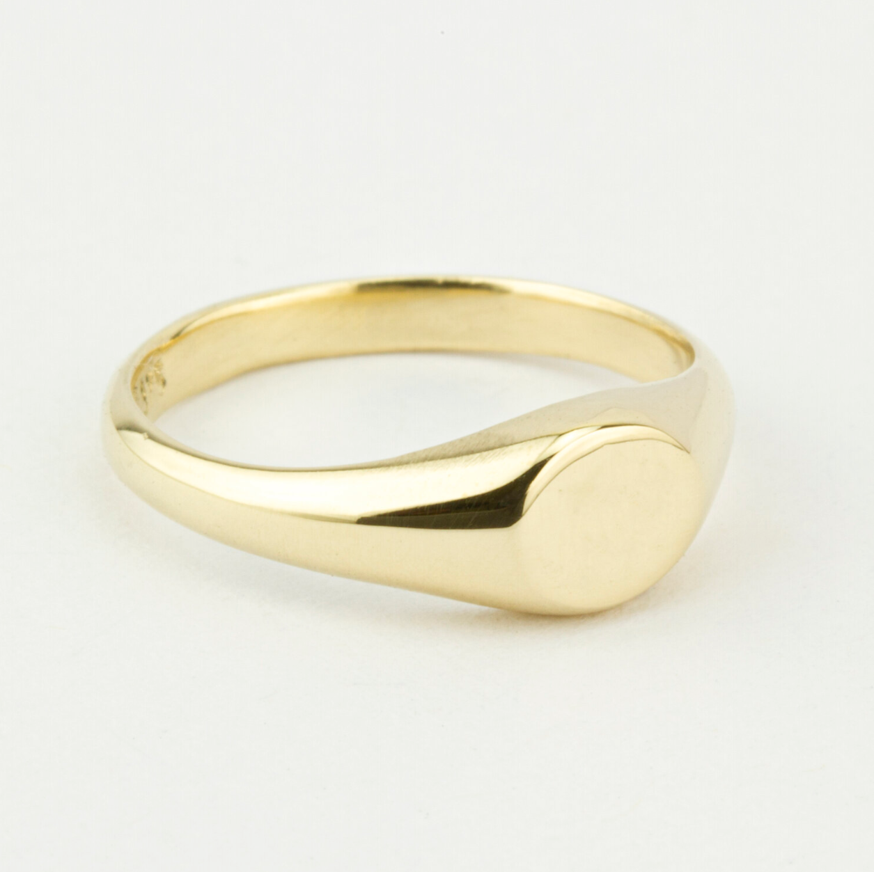 Fine Signet Ring