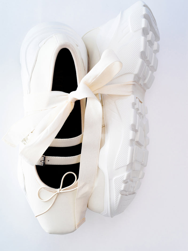 フラワーオブライフ AKIKOAOKI Giselle Milk leather White 37 - 通販