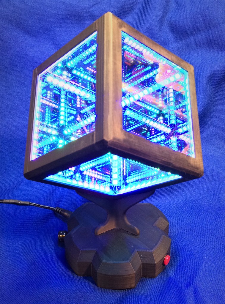 The Infinity cube - a 3D printed artwork created on an Ultimaker 3D printer by Vic Chaney