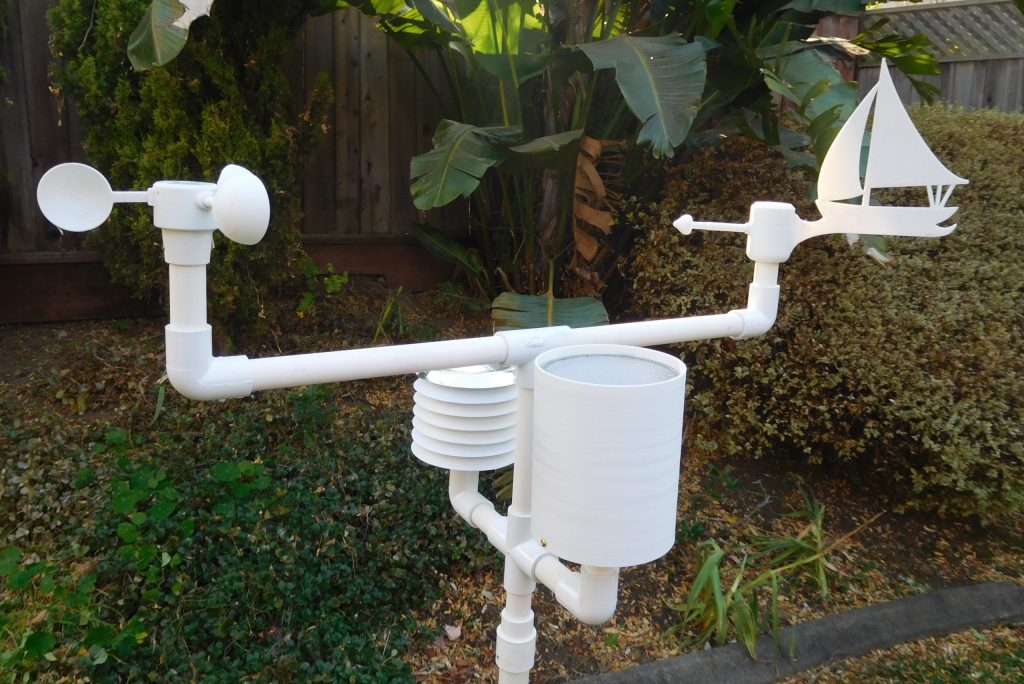 A 3D printed Graphing Weather station by Vic Chaney who used his Ultimaker 3D printer for the design
