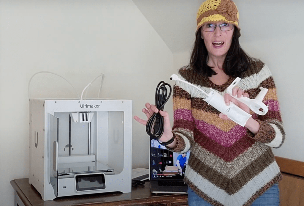 Attaching cords and the spool holder on the Ultimaker S3 3D printer