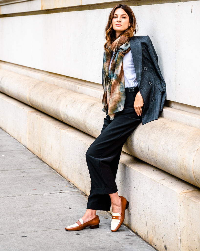 Photo of model wearing Bernardo1946's Jaislyn loafer