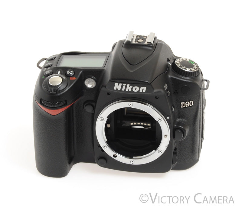 NikonD90 1 7a7eb3f3 ae9a 4b3b a0e1 f2c9a915cb87