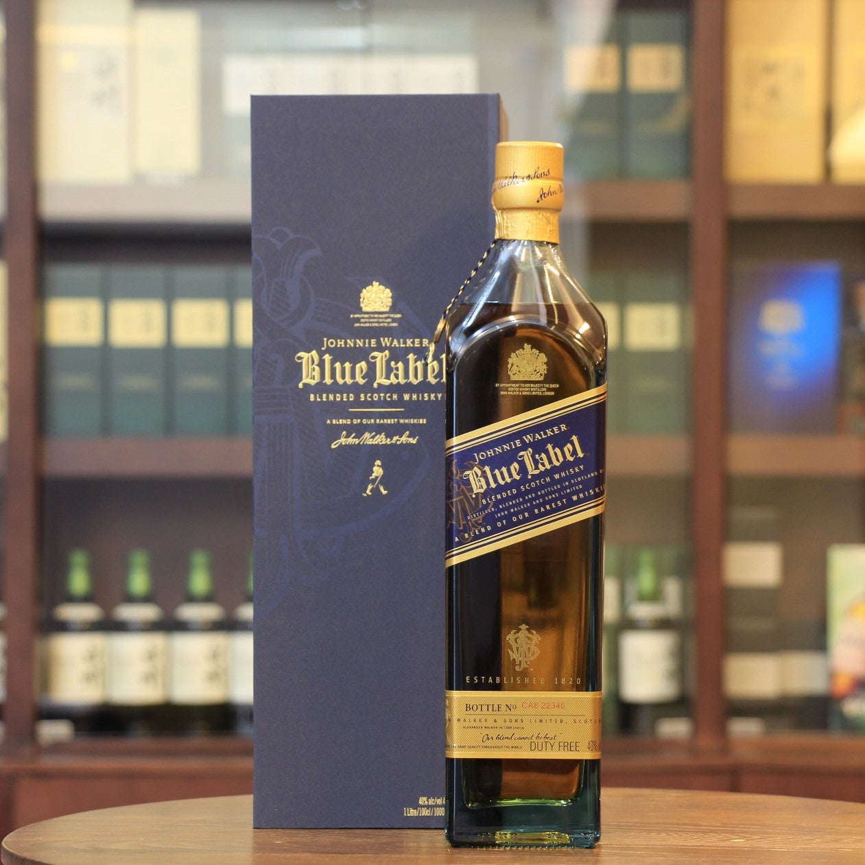 Fascinar Partido Dirección Johnnie Walker Blue Label Scotch Blended Whisky (1000ml) | Mizunara: The  Shop