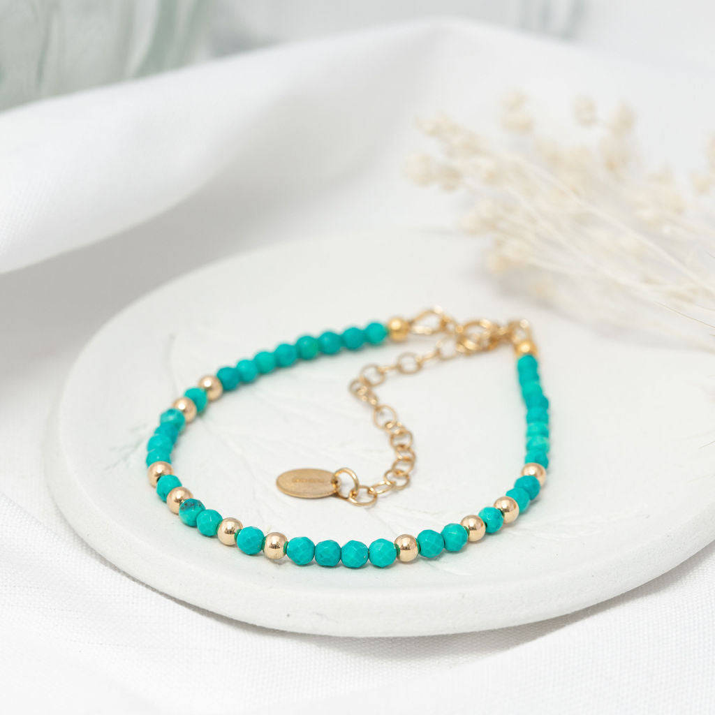 "Alice" dainty beaded bracelet