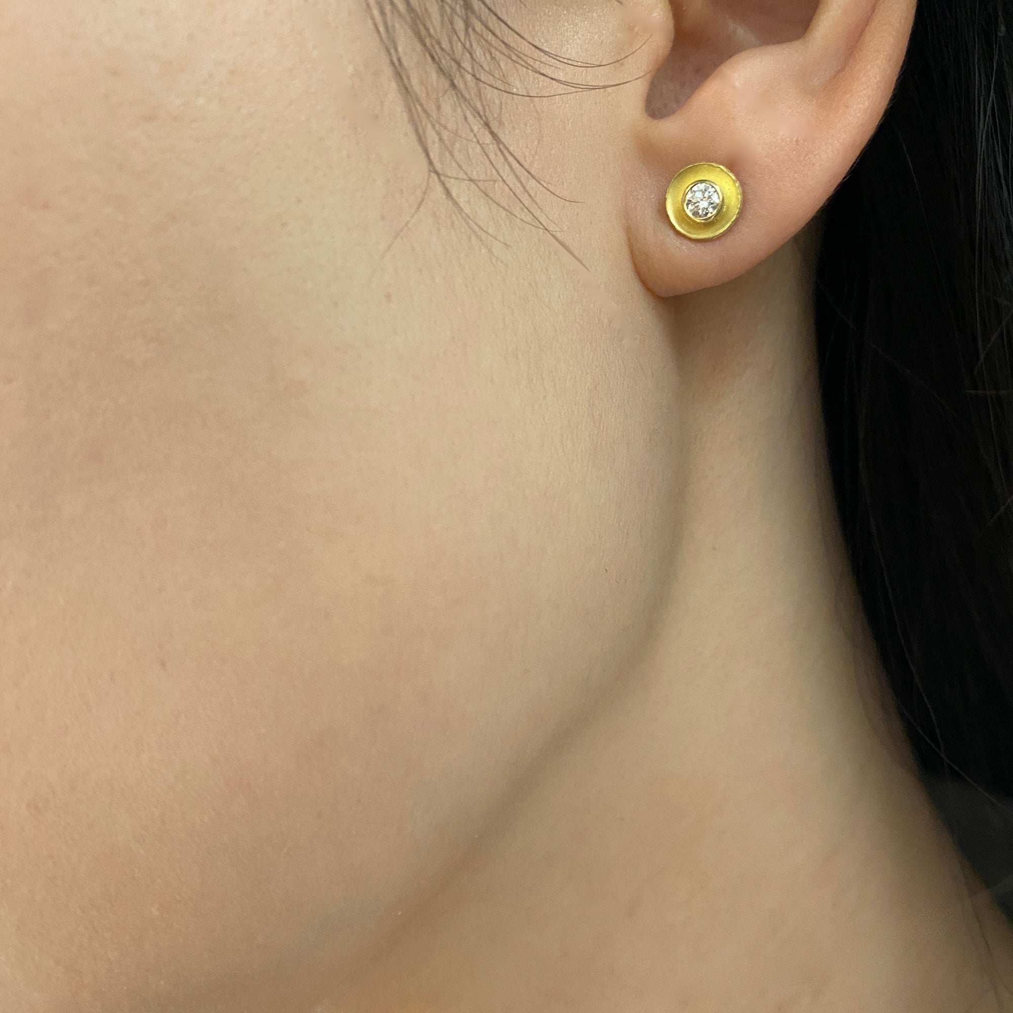 Spiral Earring Studs in 18K yellow gold