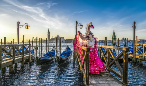 IL CARNEVALE DI VENZIA ON THE CANAL