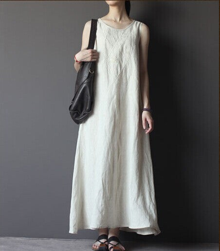 Embroidered Linen Dress in White – Lily & Co.