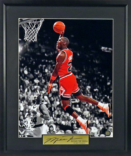 Michael Jordan Last Shot Title Winning Last Shot In Chicago Laminated &  Framed Poster (36 x 24) 