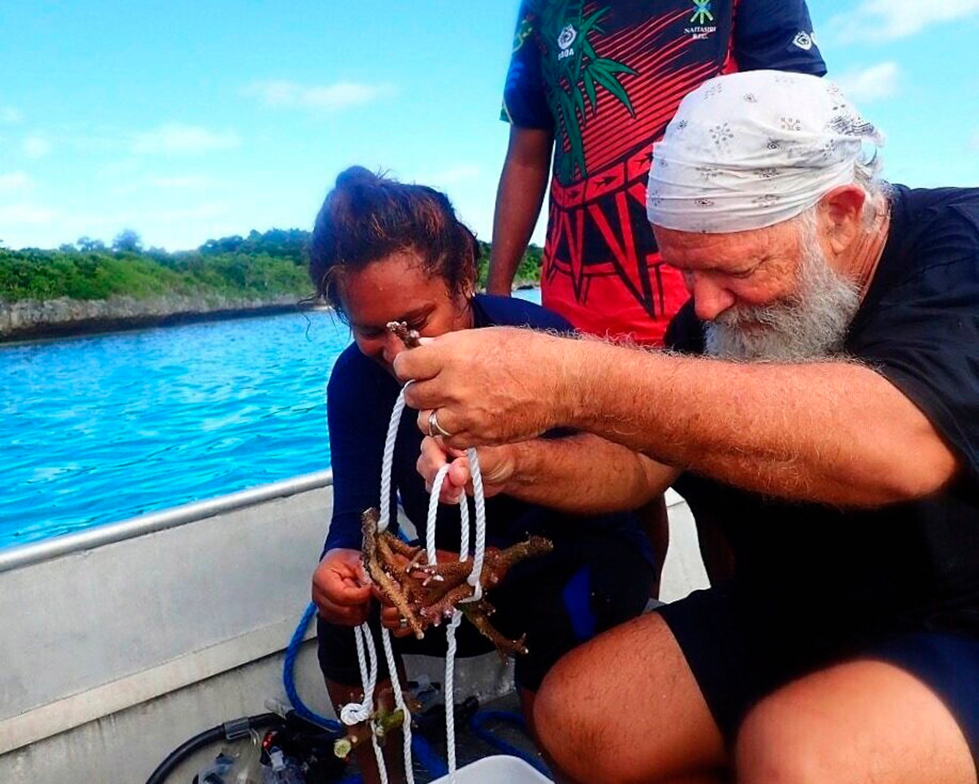 Marine conservation in Fiji through the Vatuvara Foundation