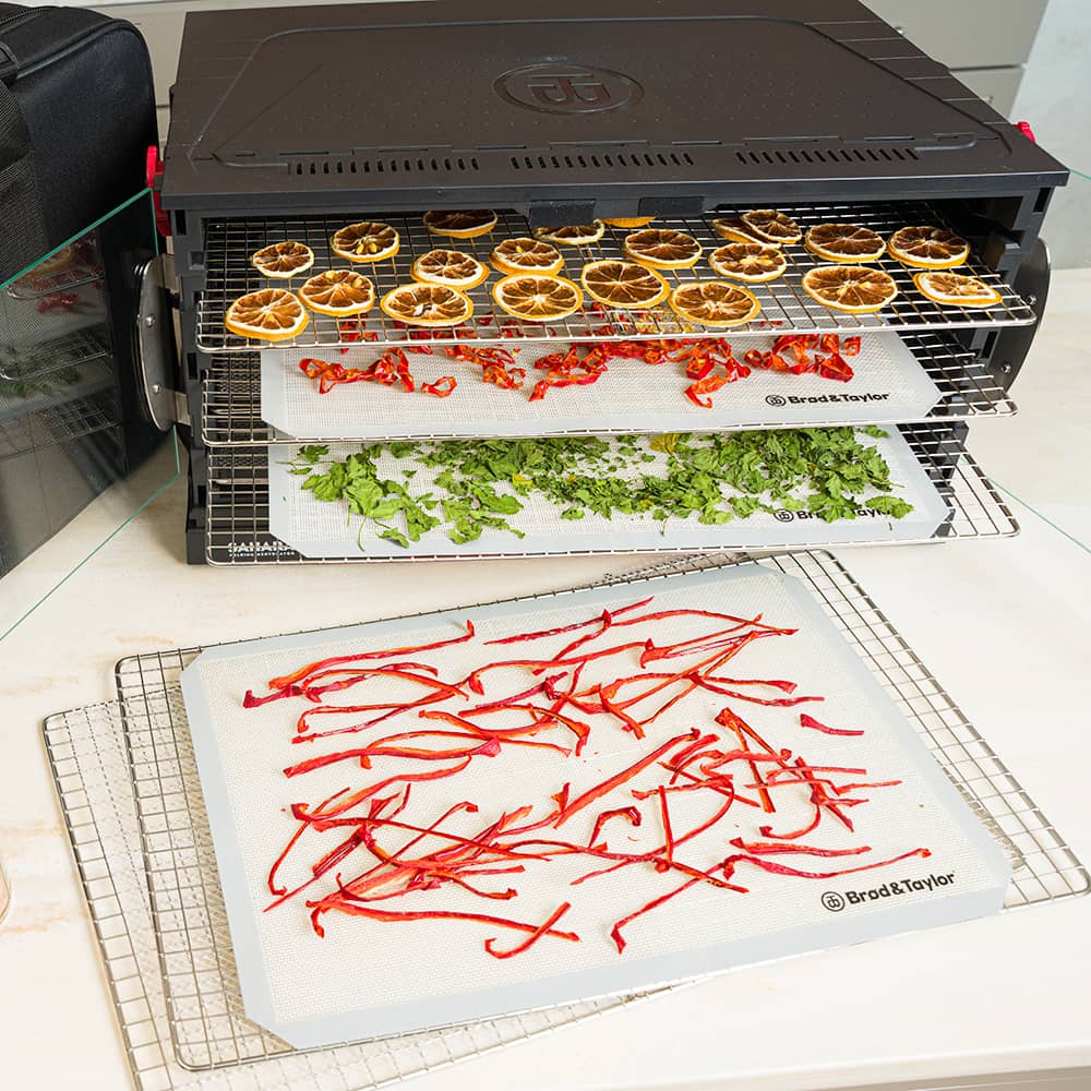 Silicone mats for the Sahara dehydrator for dehydrating small pieces