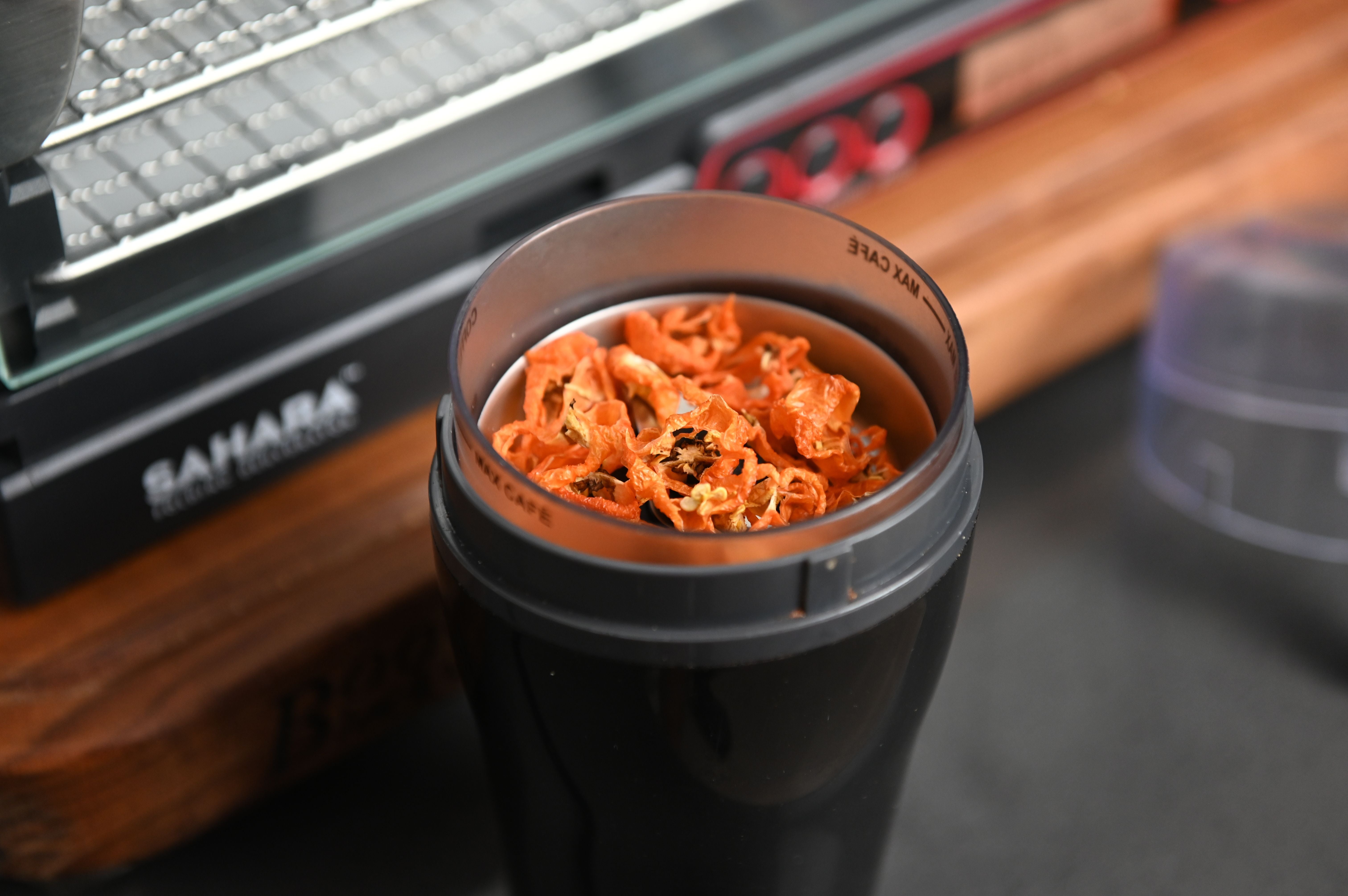 Dehydrated habanero slices