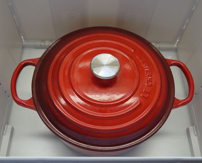 Cover with pot lid