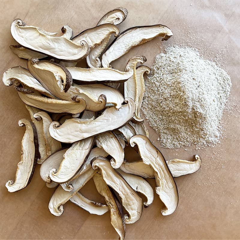 dried portabella mushrooms and powder