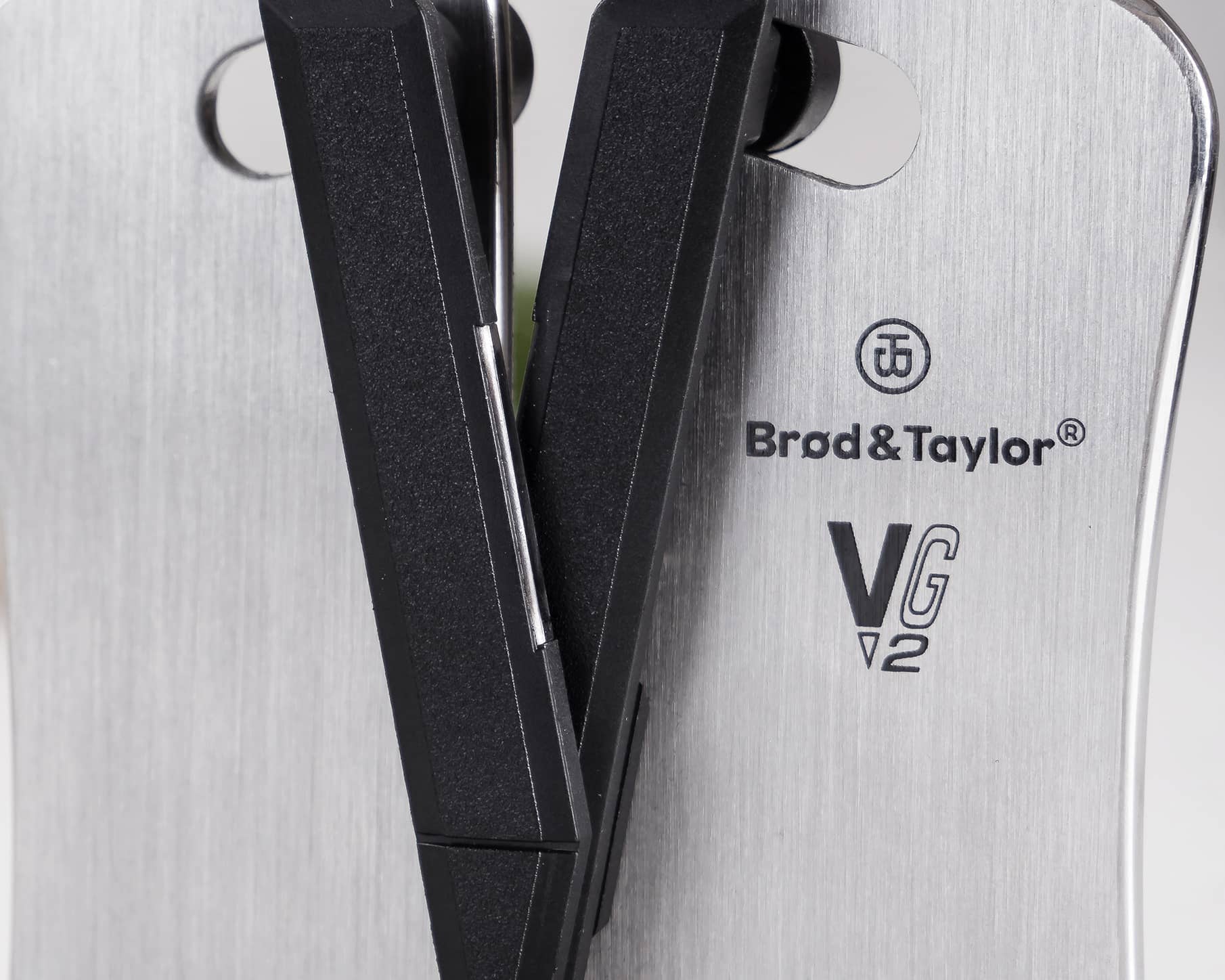 Brod & Taylor VG2 Classic Knife Sharpener | 3-Action Tungsten Carbide  (Nylon)