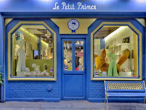 Boutique souvenirs Paris Le Petit Prince store