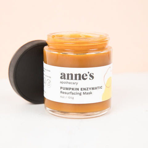 PUMPKIN ENZYMATIC RESURFACING MASK IN A CLEAR JAR WITH BLACK COVER