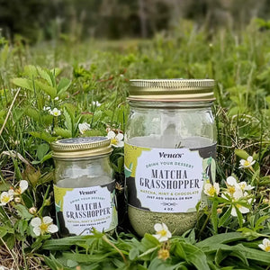 Matcha Grasshopper Sipper Infusion Jar - Pinecone+Chickadee