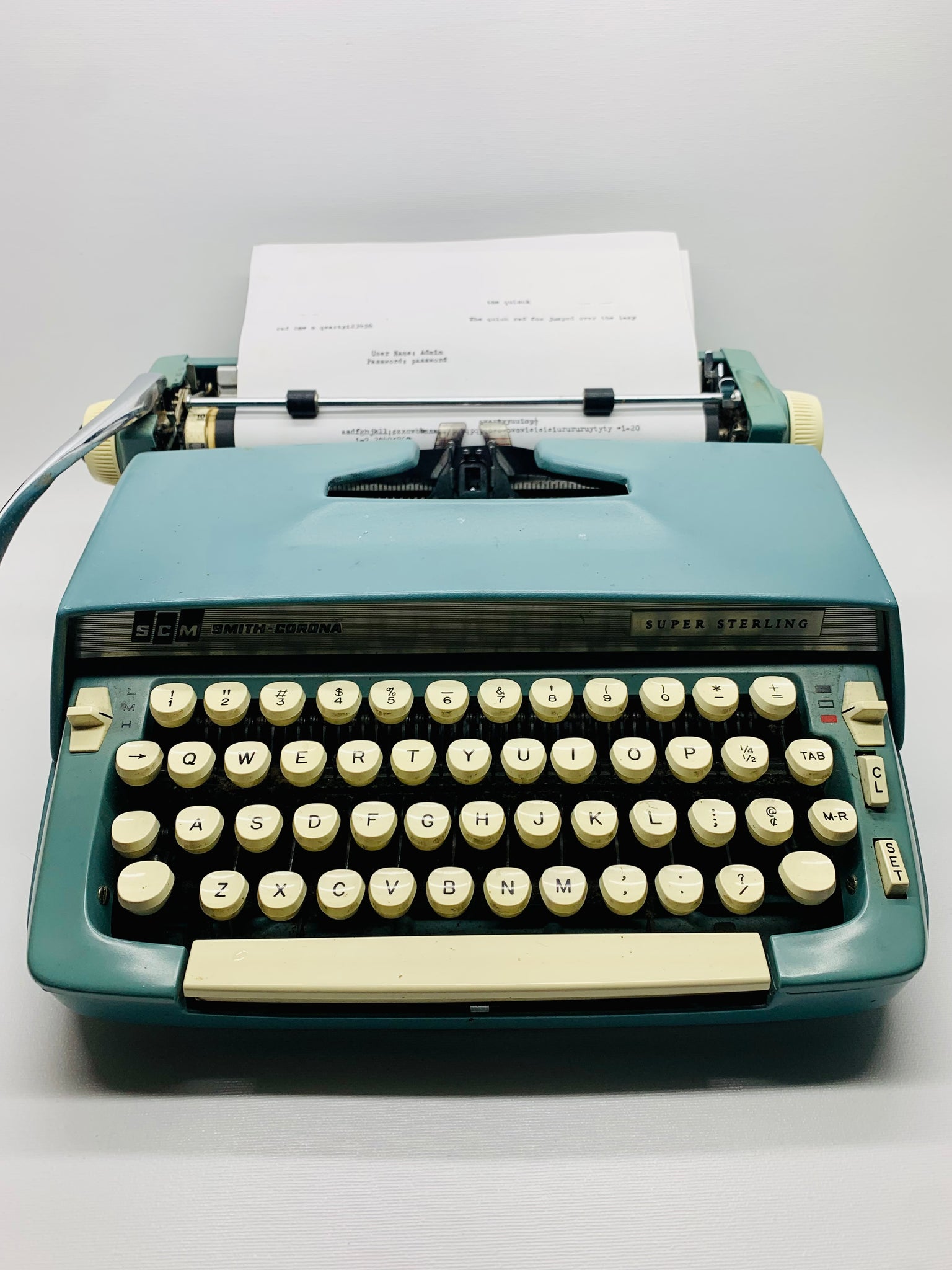 SCM Smith-Corona Super Sterling Typewriter – Pinecone+Chickadee