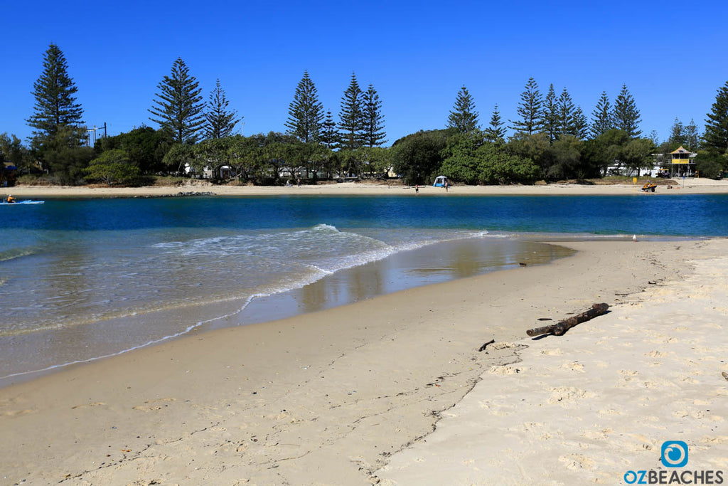 Sunny day at Tallebudgera Ceeek, Burleigh Heads QLD