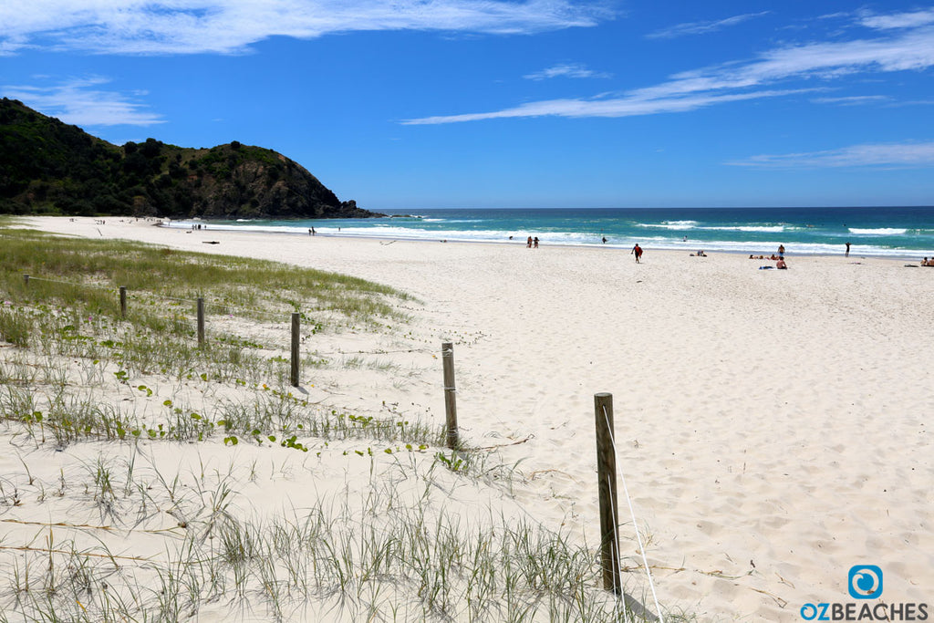 Looking north towards Cosy Corner at Tallow Beach, Byron Bay NSW