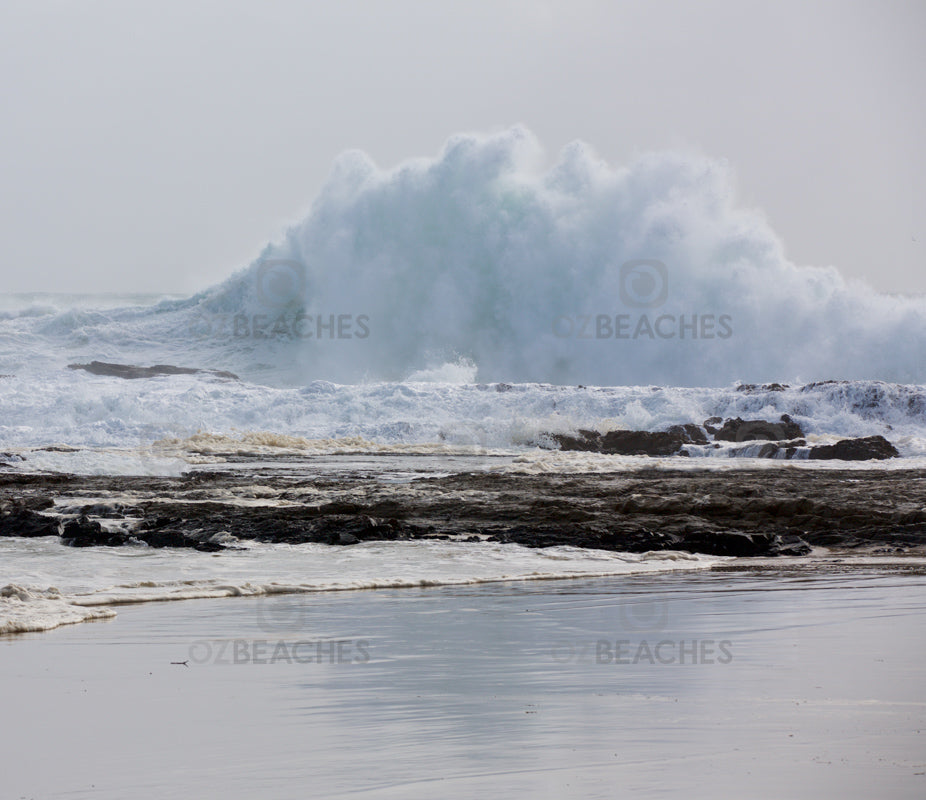 Snapper Rocks Cyclone Oma swell February 2019