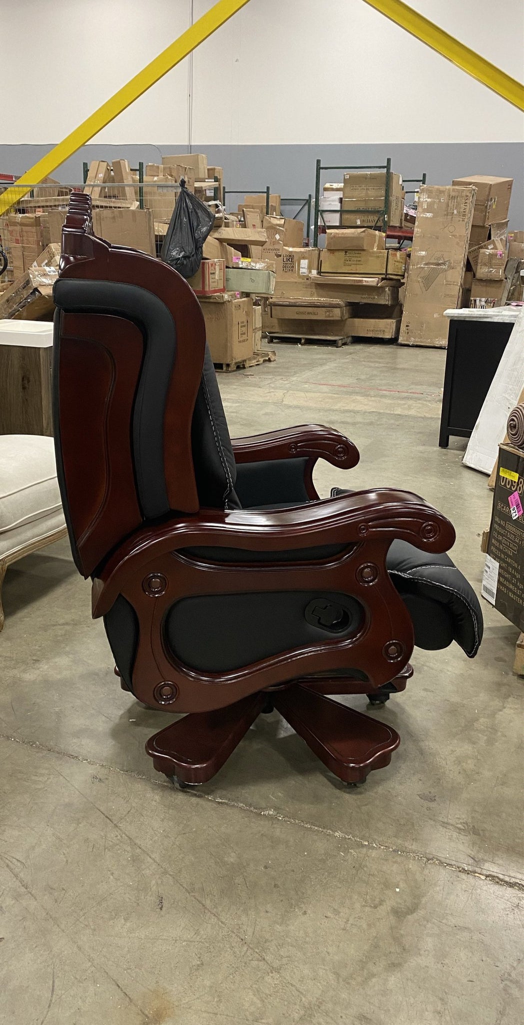 timko leather chair