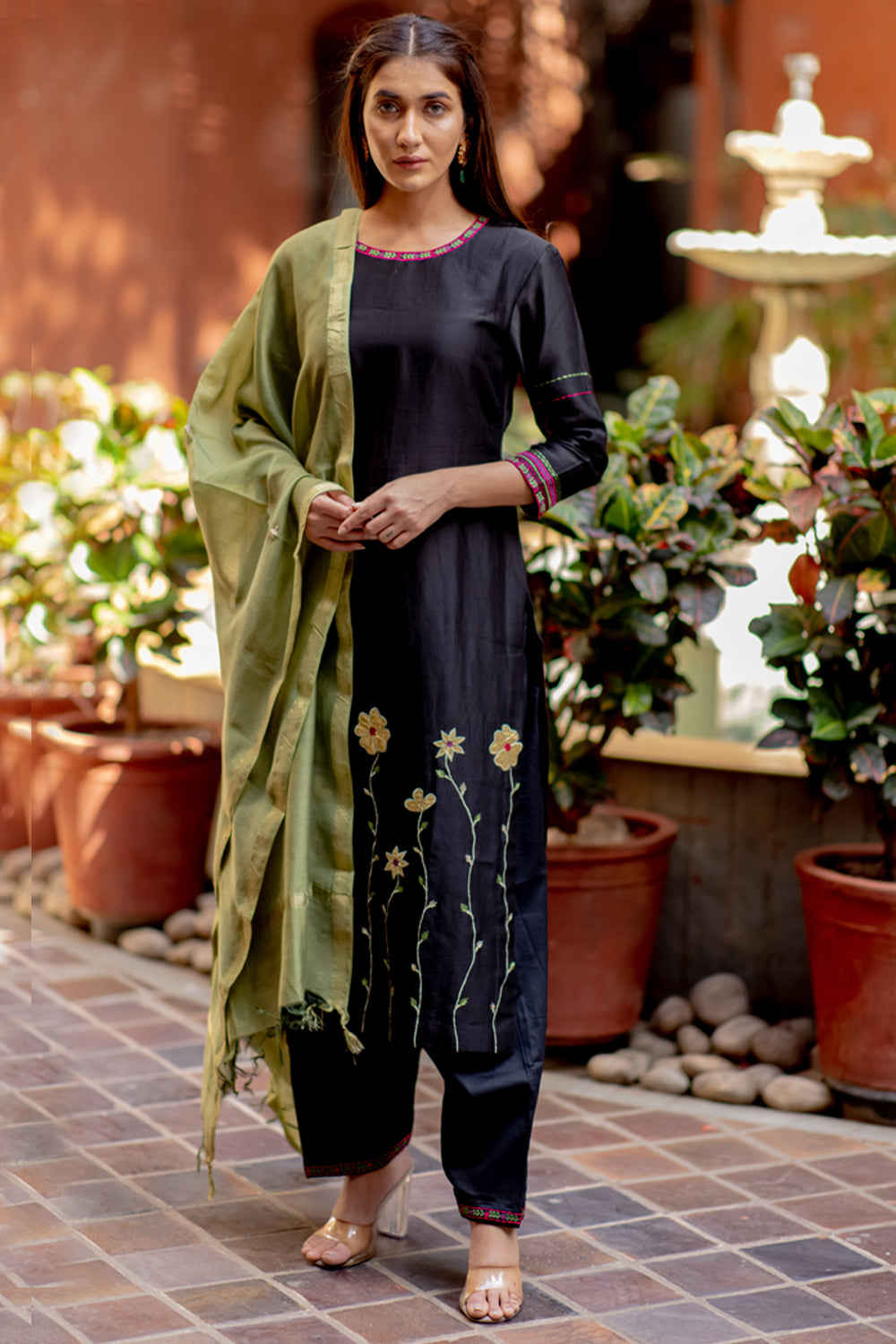 Black Gold Embroidered Kurta Set with Dupatta (Set of 3) | Purple ...