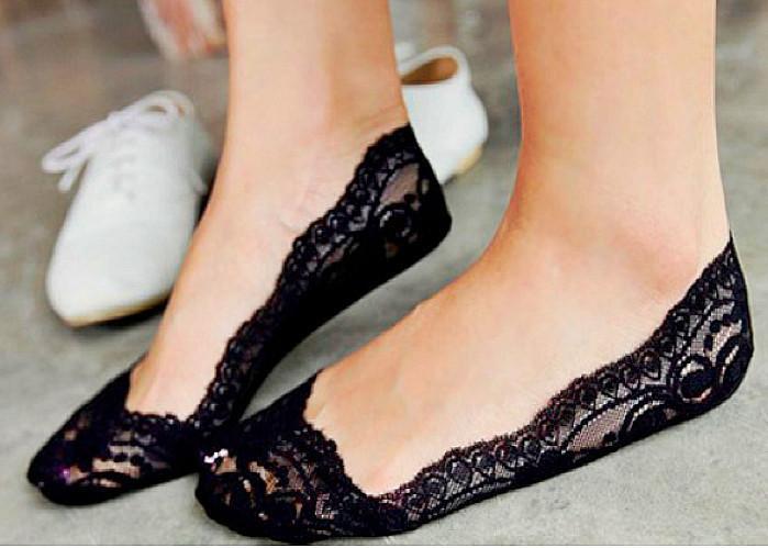 lace pop socks