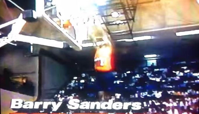 Barry Sanders Dunking at Slam Fest 1991