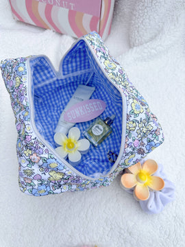 Pastel Flower Quilted Handmade Makeup Bag: One-Size / Pastel Flower