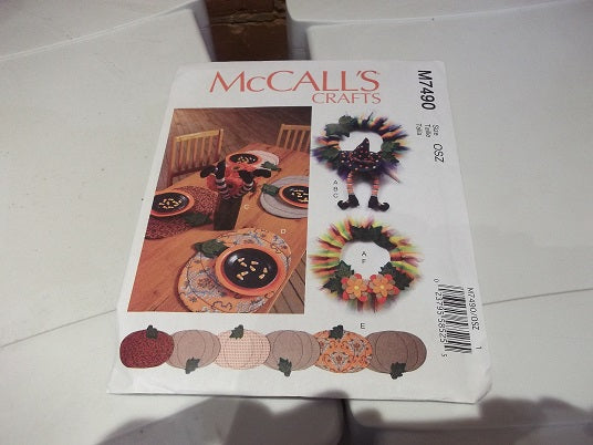 Mccalls 7490 - Halloween Table Decoations Sewing Pattern 0