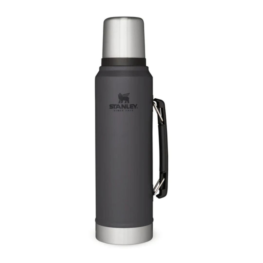 Stanley The IceFlow Flip Straw Tumbler Charcoal 0.89L - Stanley The IceFlow  Flip Straw Tumbler Charcoal 0.89L