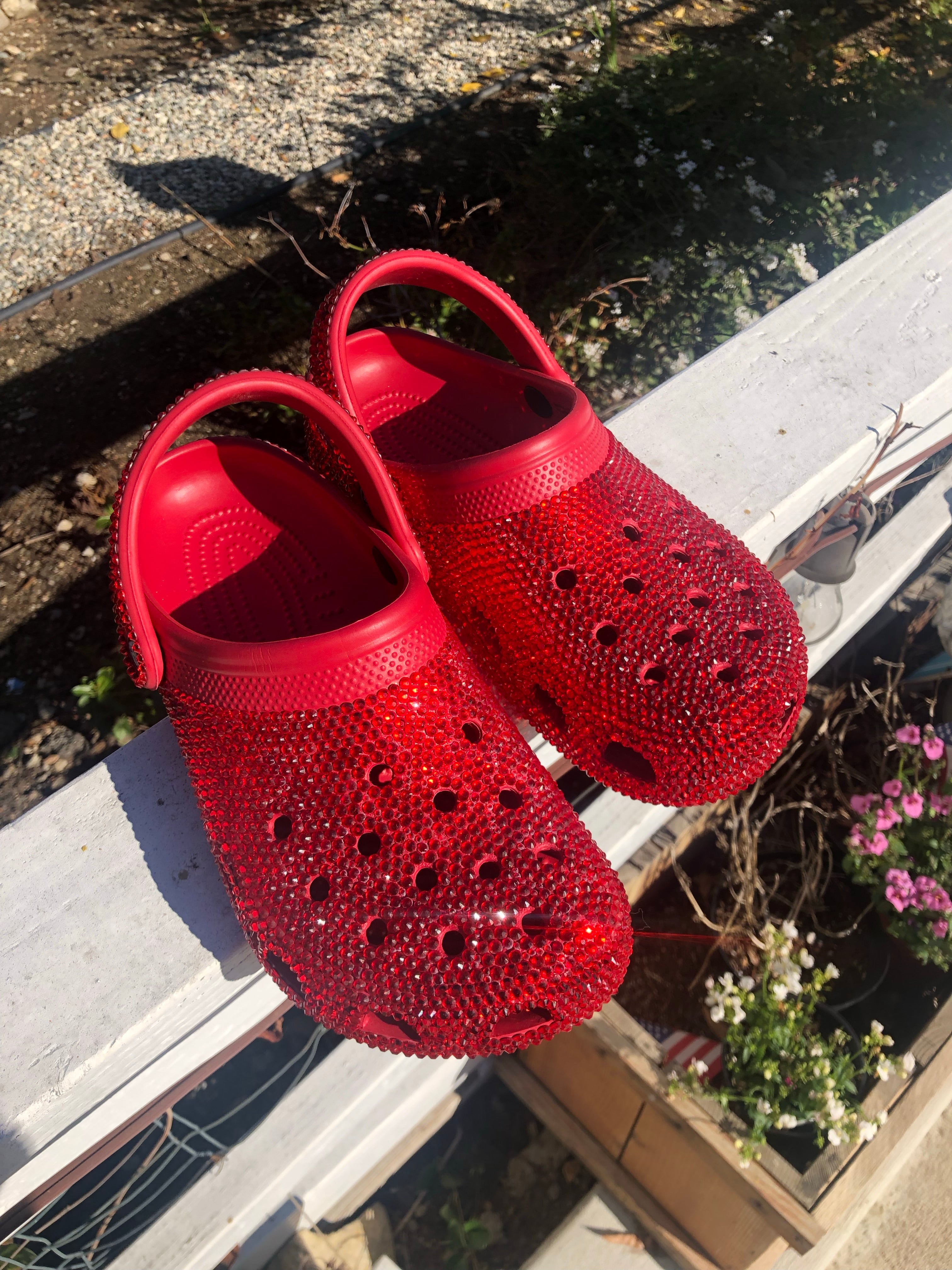 red diamond crocs