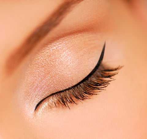 Can I Put Falsies on My Eyelash Extensions?