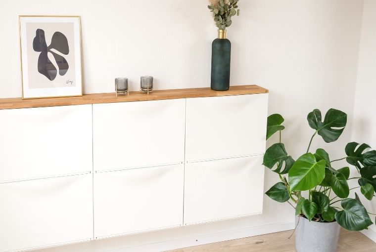 IKEA Trones mit Deckplatte Massivholz