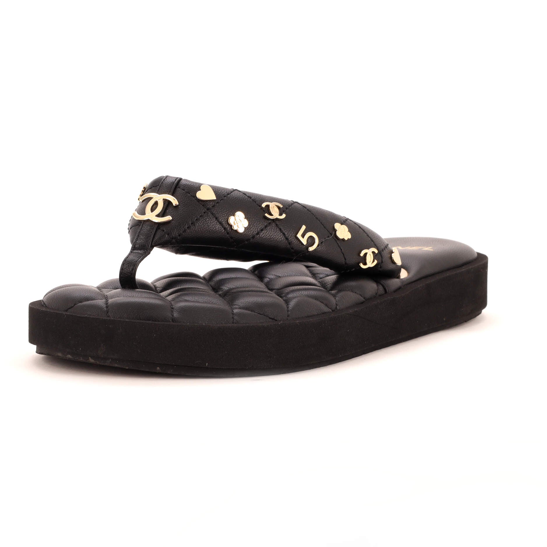 Women's Charm Padded Thong Sandals Quilted Lambskin