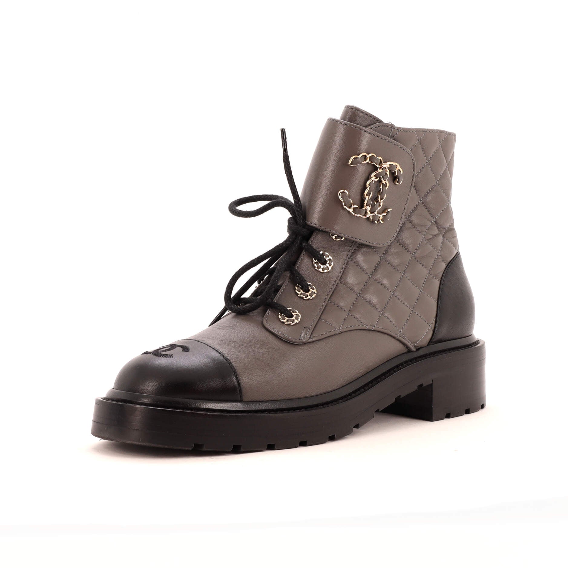 Women's Chain CC Cap Toe Lace Up Combat Boots Quilted Leather