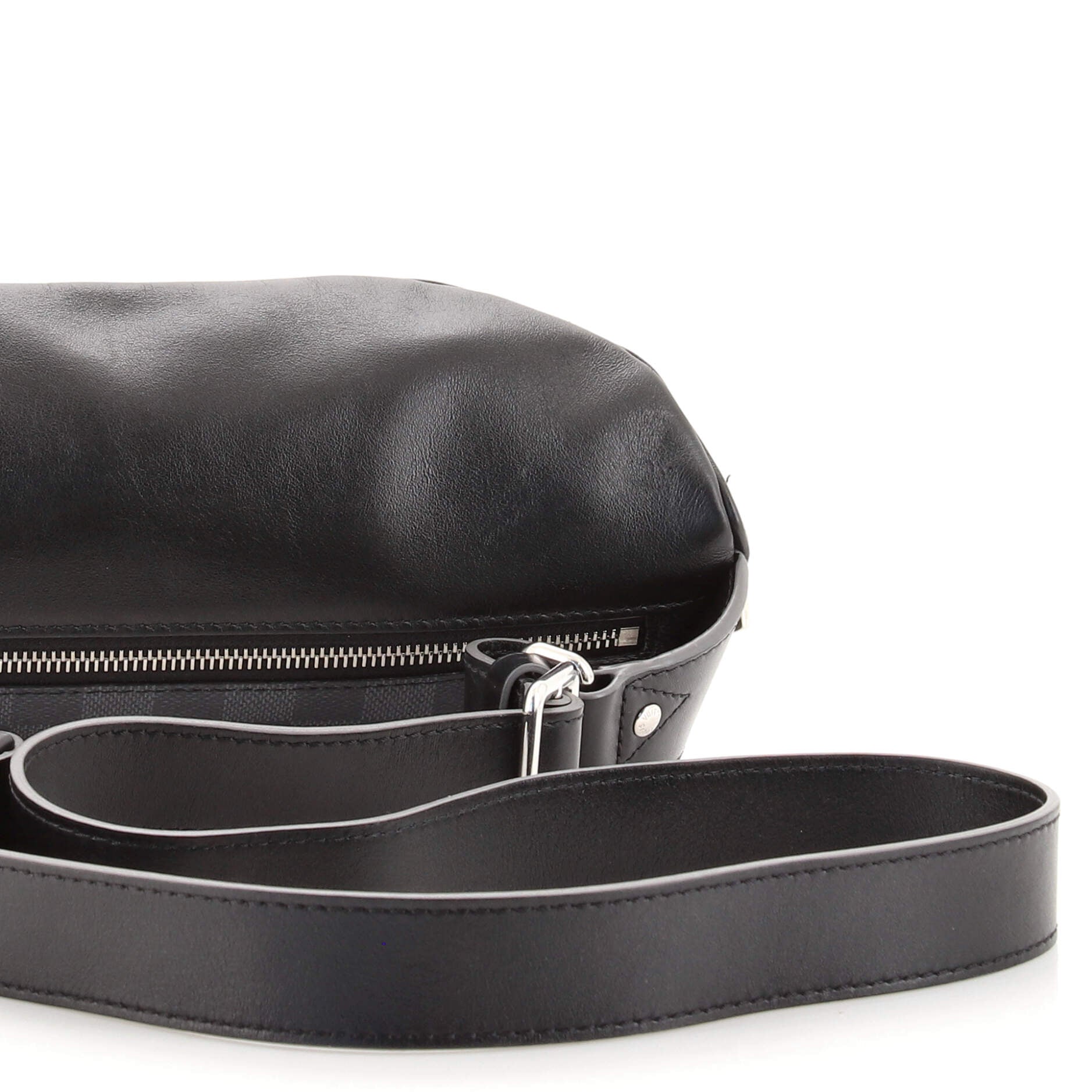Louis Vuitton 2021-2023 S Lock Belt Bag - Farfetch